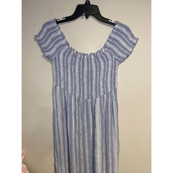 Aeropostale Blue White Striped Off Shoulder Smocked Stretch Top Dress Size XL - Picture 4 of 8